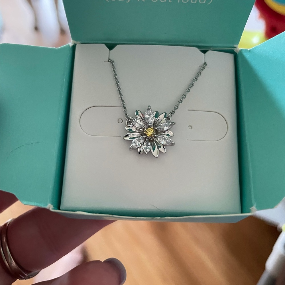 Origami Owl sunflower necklace